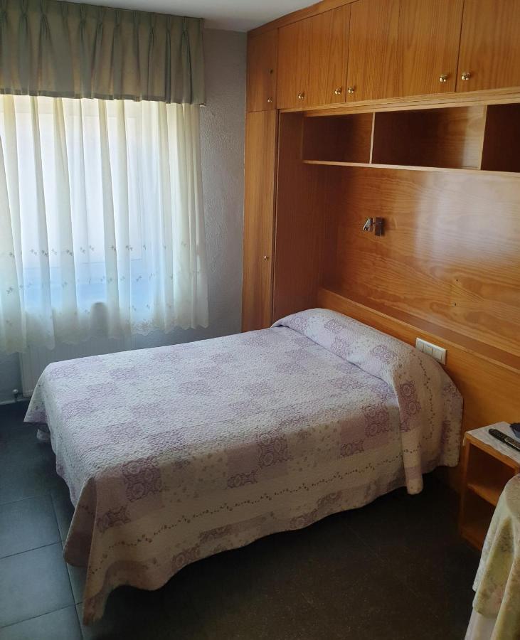Hostal Puente Azud Aviles Exterior photo