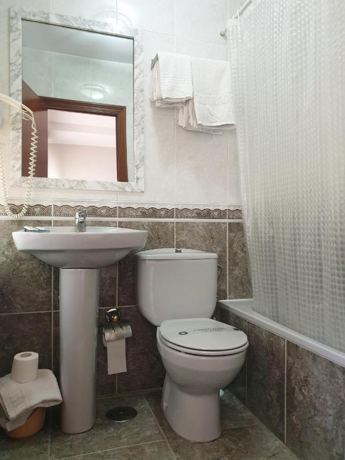 Hostal Puente Azud Aviles Exterior photo
